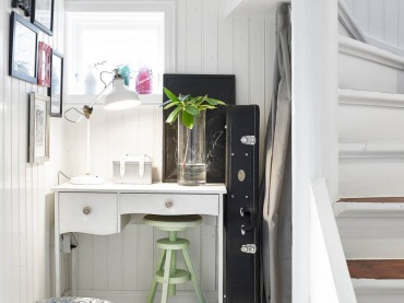 pi?kny domek w bieli - biel jest proste, cudowna i niesamowicie inspiruj?ca, przynajmniej mnie :)Skandynawski dom...