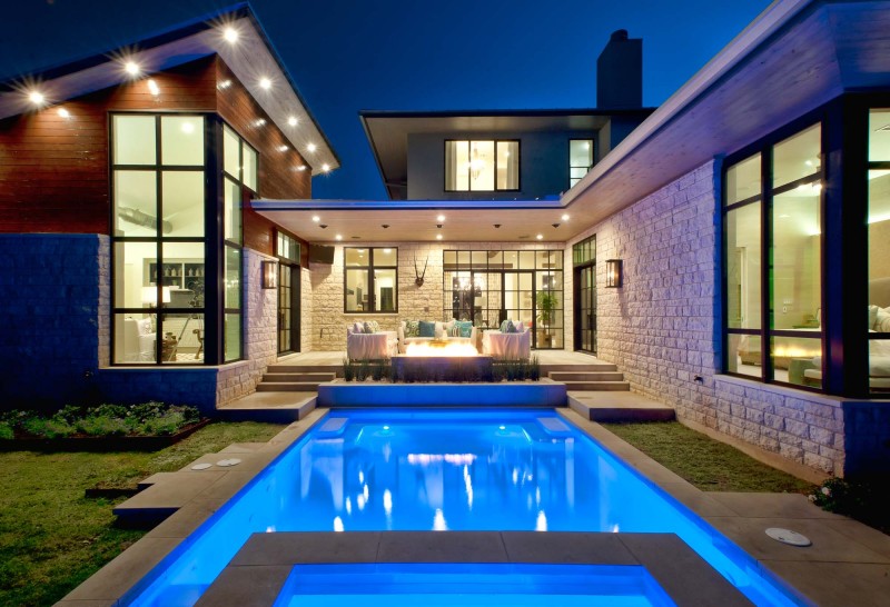 Piękny dom z basenem