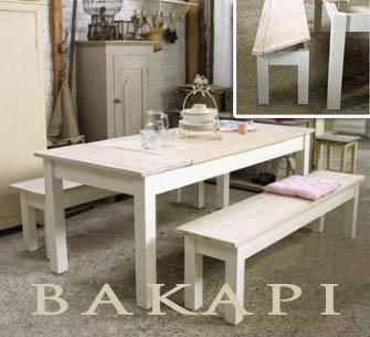 Stół drewniany malowany na biało