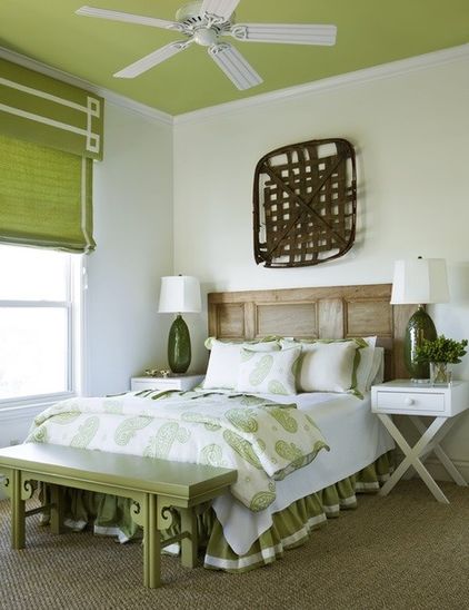 Ciepła  zielona sypialnia