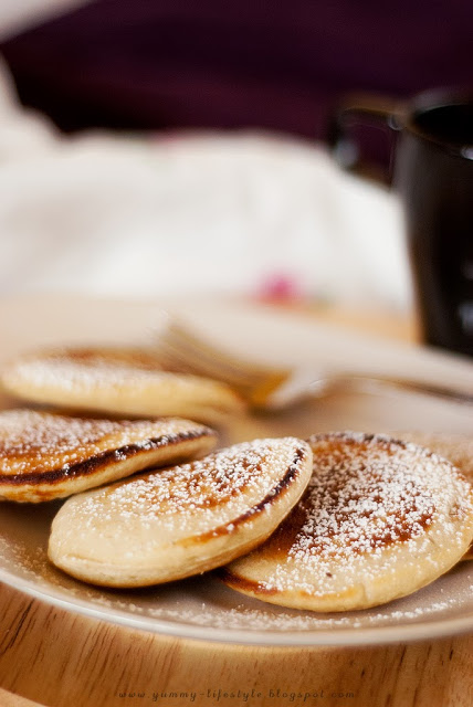 Yummy Lifestyle - Z uwielbienia dla jedzenia.: Bananowe pancakes.