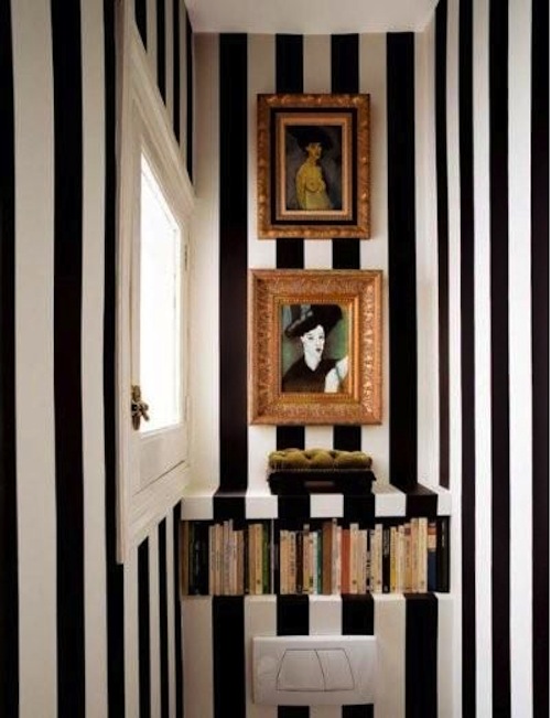 Tapeta w czarno-białe paski, czarno-biała aranżacja,ściana w paski,dekoracje w paski