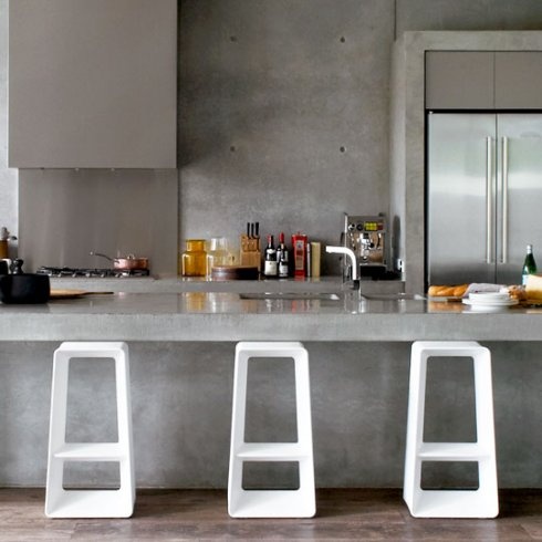 11 inspirujących pomysłów na krzesła barowe w kuchni – aranżacje wnętrz z wyspami kuchennymi | Lovingit